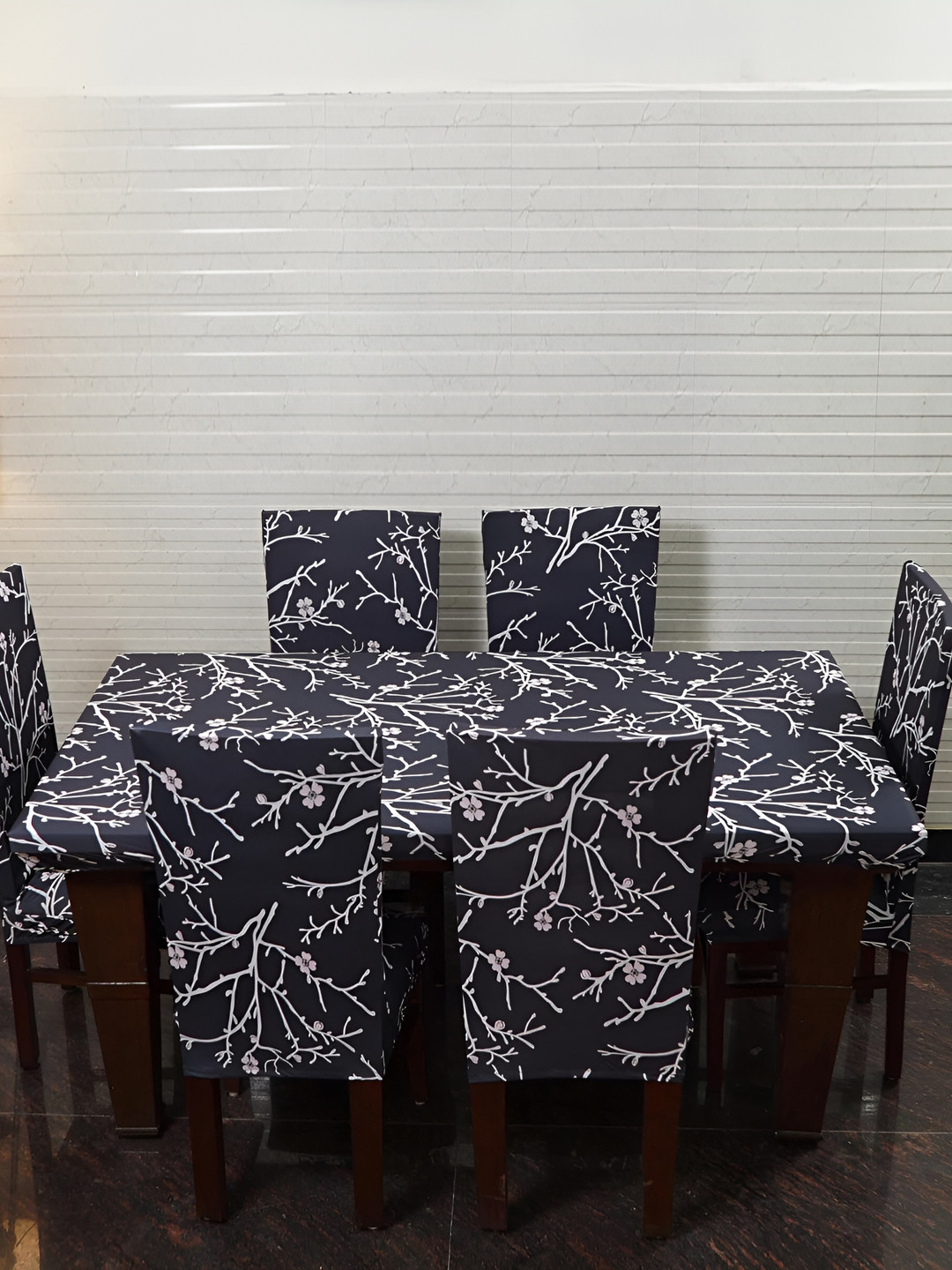 

Eleganta Black Set of 5 Floral Anti-Slip 4-Seater Table Cover