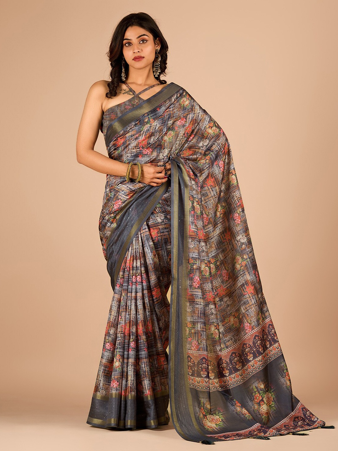 

Sanwariya Silk Floral Printed Sequinned Maheshwari Saree, Grey