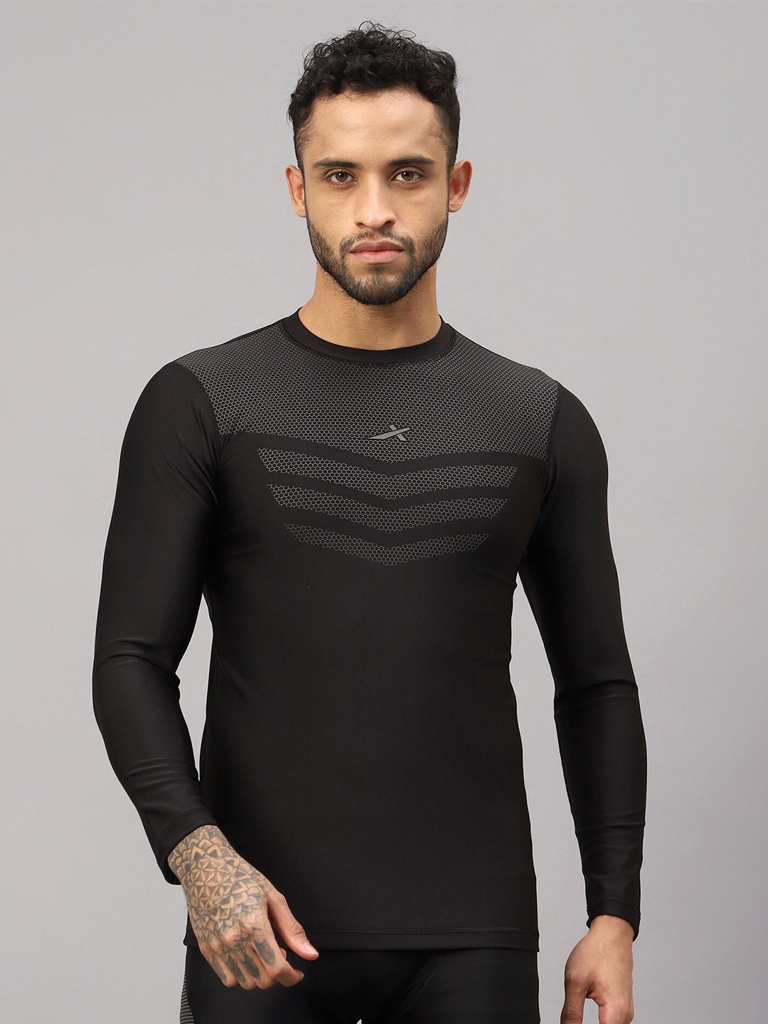 

VECTOR X Printed Moisture Wicking Compression T-shirt, Black