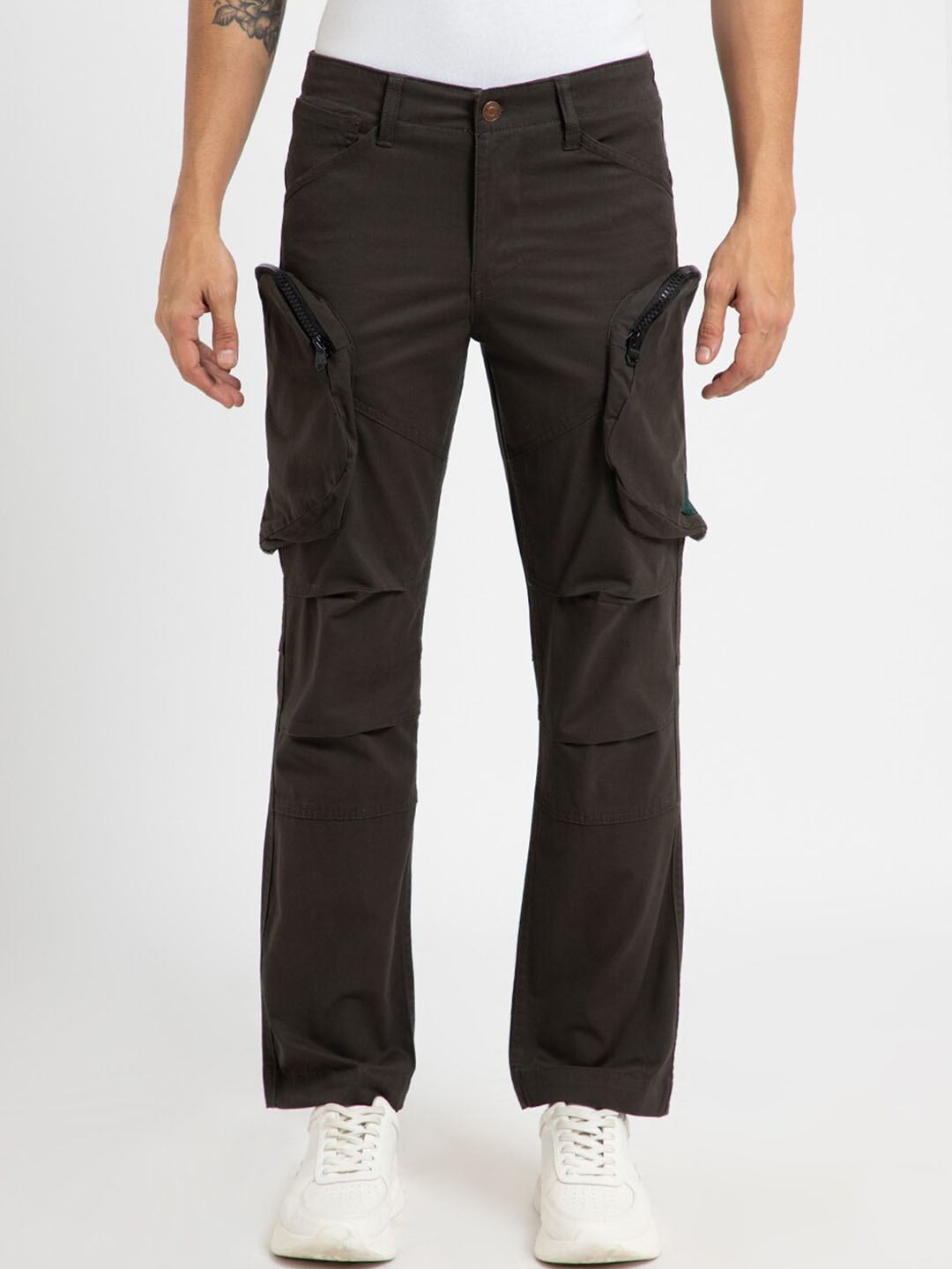 

Banana Club Men Mid Rise Cotton Cargo Trousers, Olive