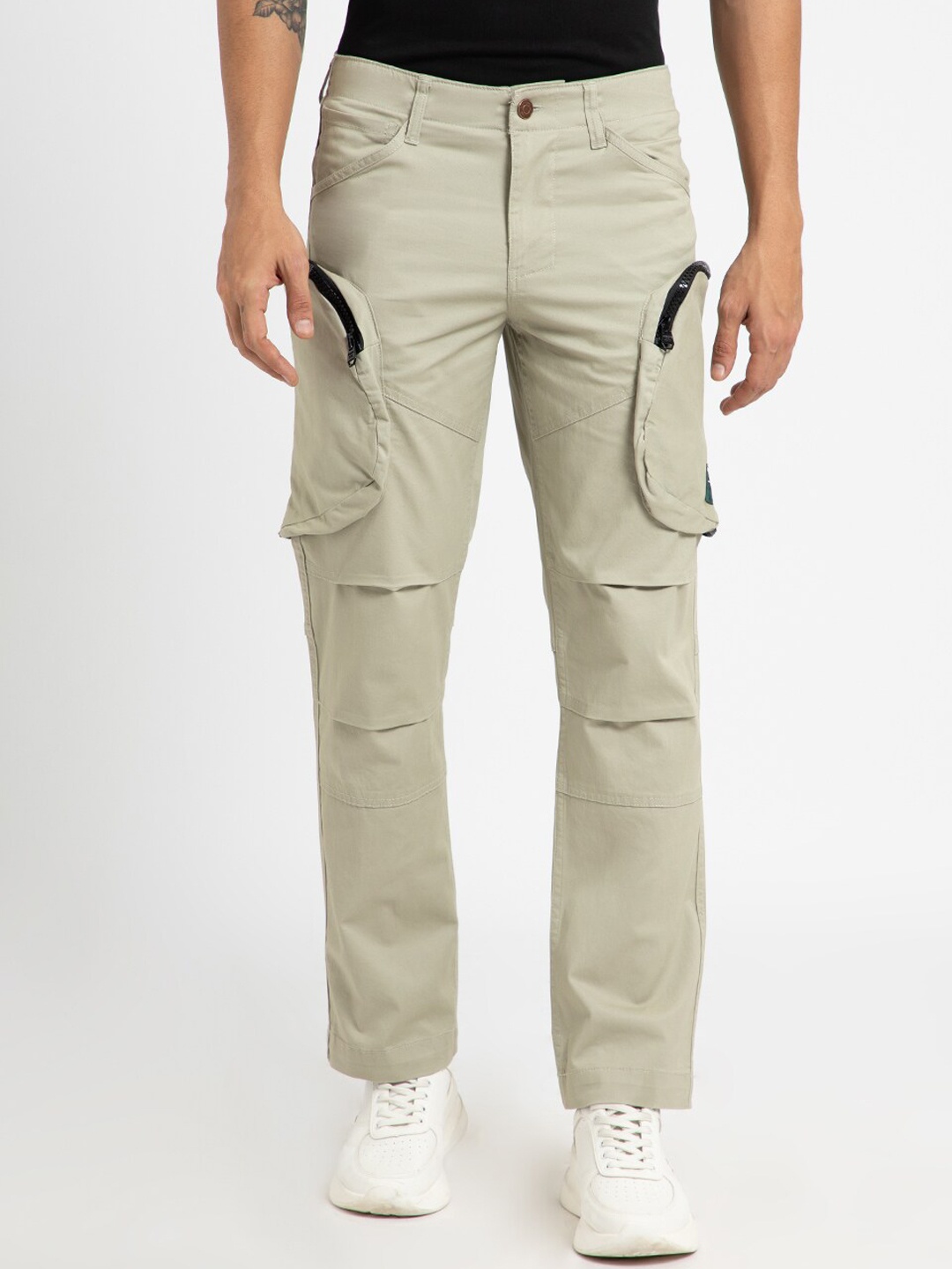 

Banana Club Men Cotton Mid Rise Cotton Cargo Trouser, Beige