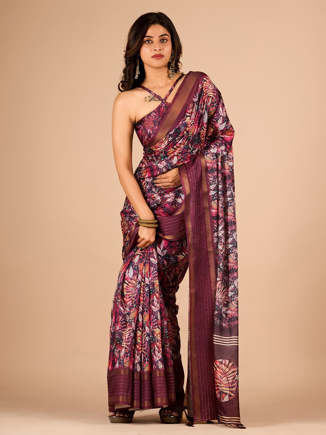 

SANJANA SILK Floral Printed Sequinned Maheshwari Saree, Purple
