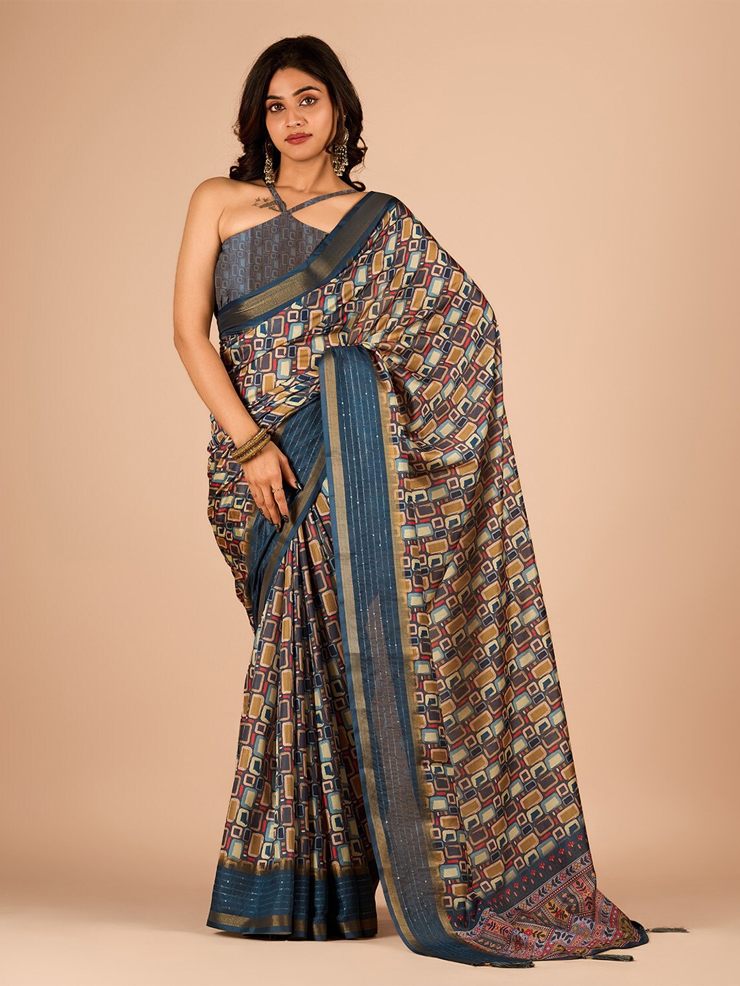 

Sitanjali Geometric Printed Maheshwari Zari Saree, Grey