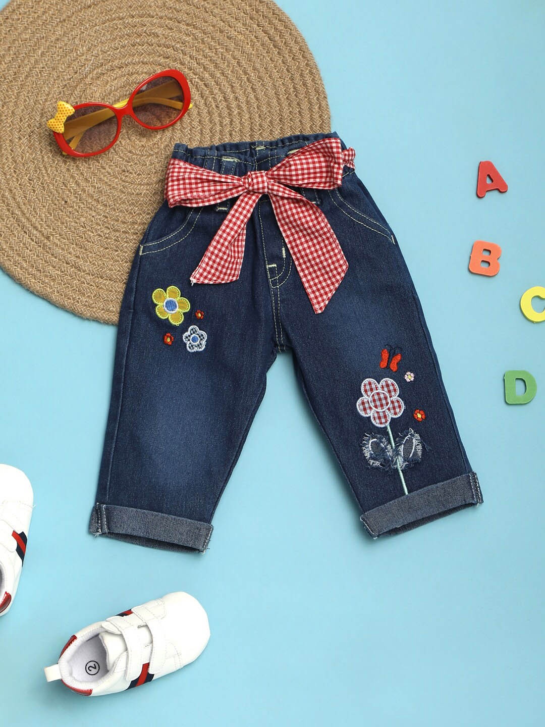 

V-Mart Infants Slim Fit Embroidered Light Fade Jeans, Blue