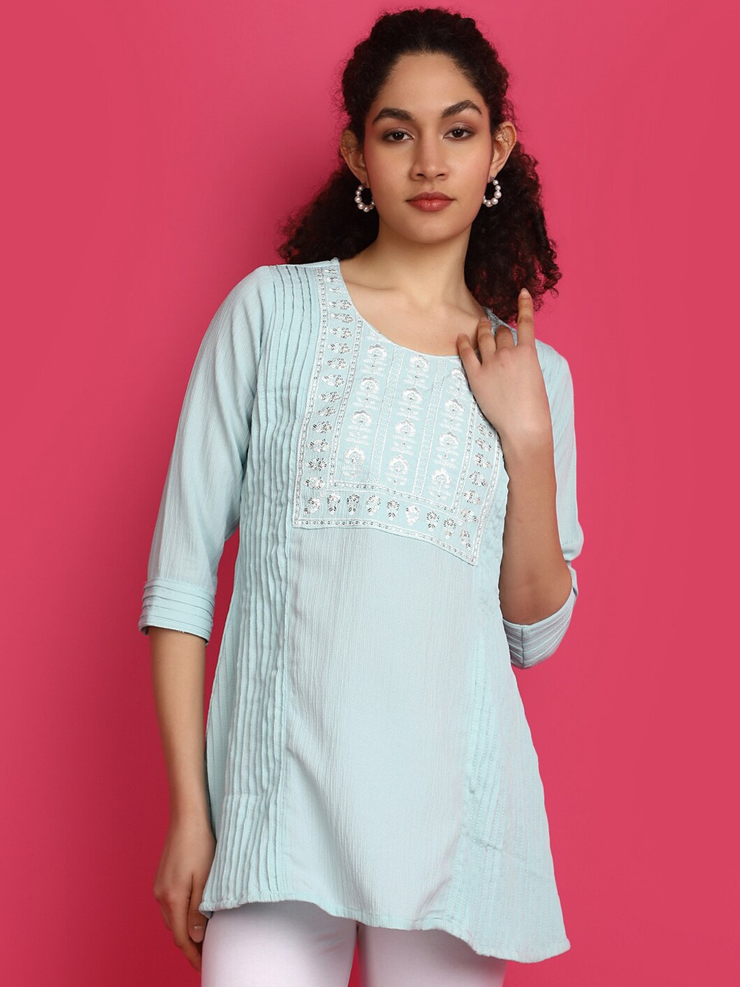 

V-Mart Floral Embroidered Round Neck Thread Work A-Line Kurti, Blue