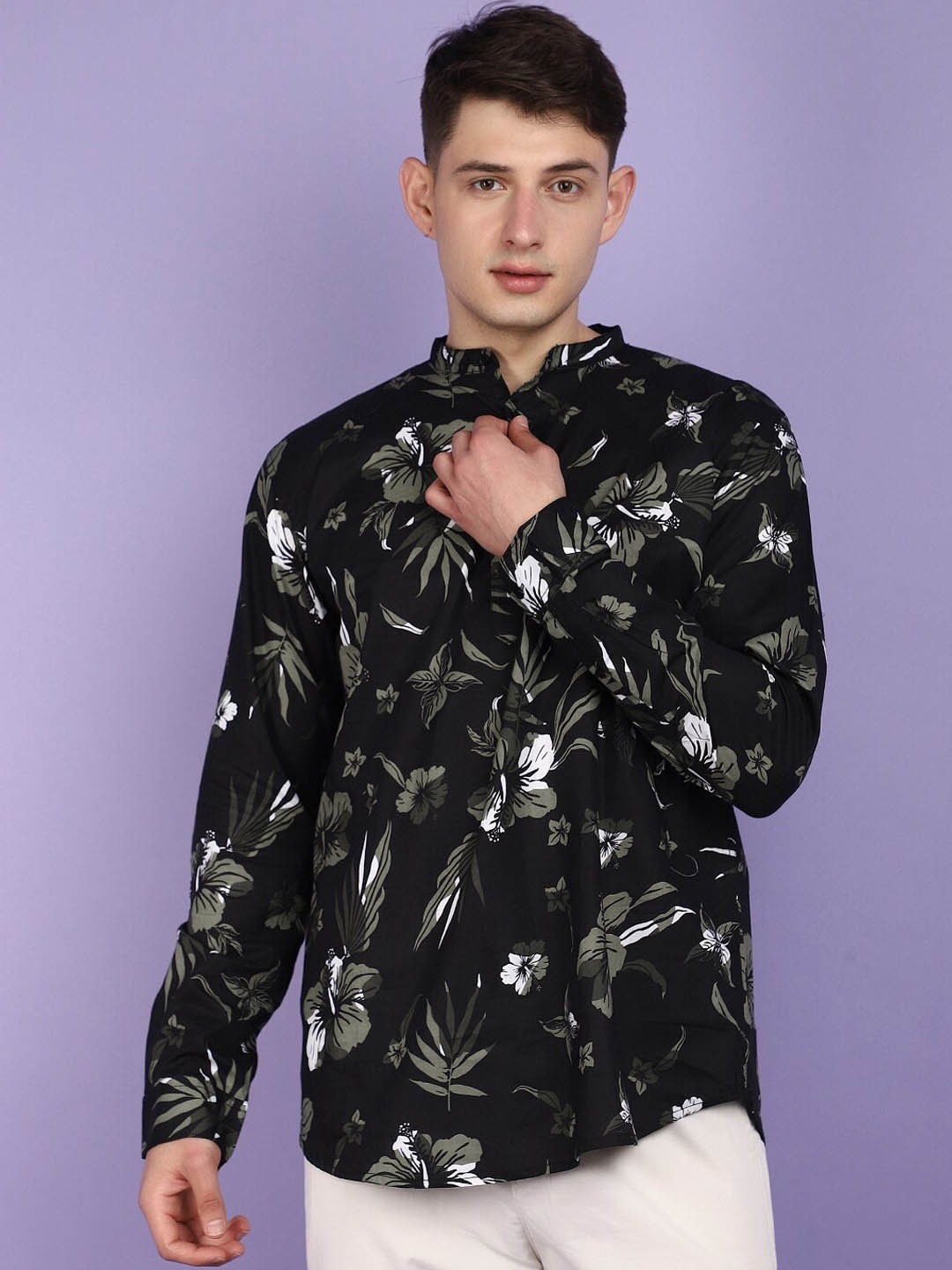 

V-Mart Floral Printed Mandarin Collar Long Sleeves Pure Cotton Straight Kurta, Black