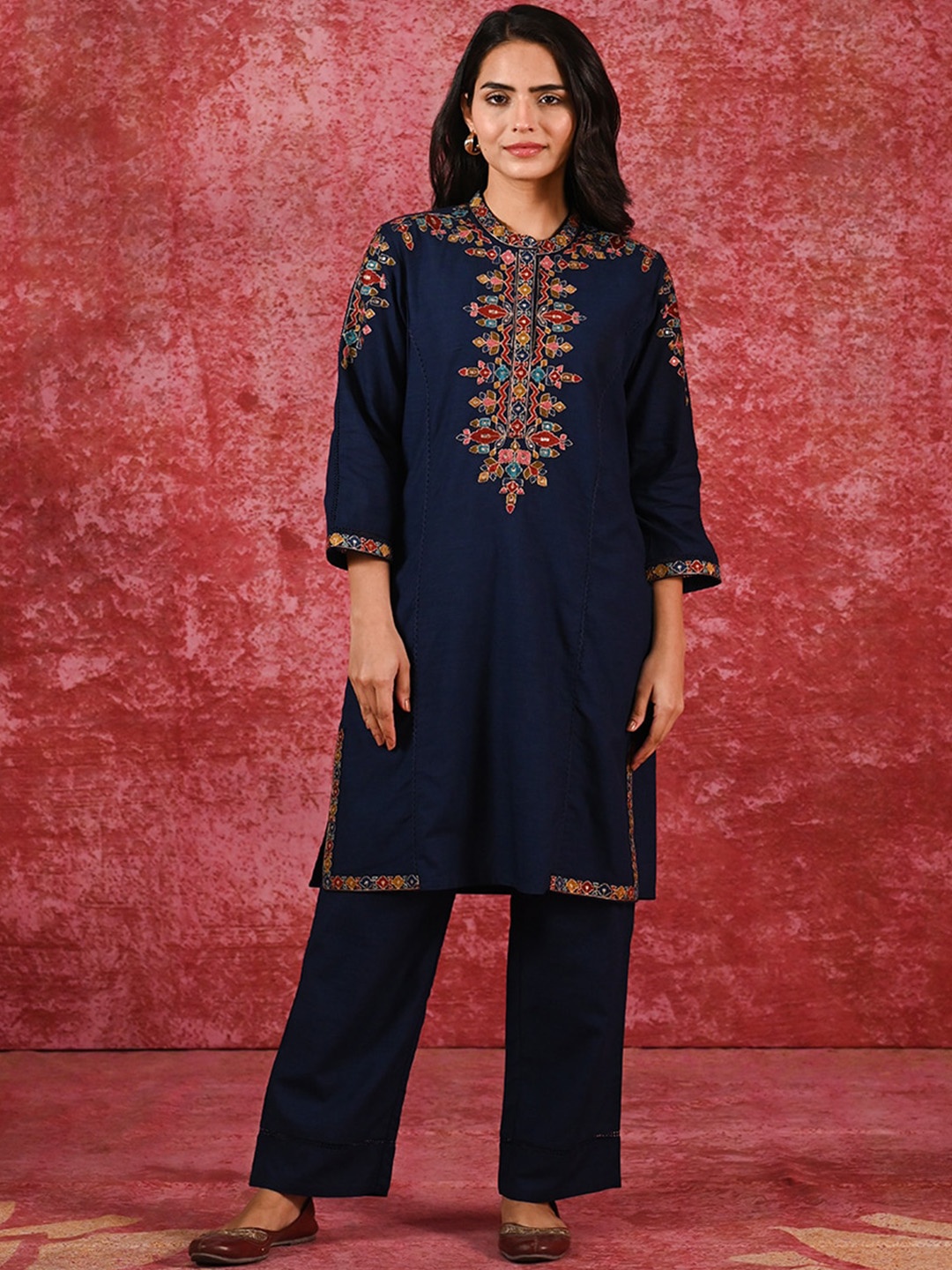 

Lakshita Women Ethnic Motifs Embroidered Regular Sequinned Kurta with Trouser, Navy blue