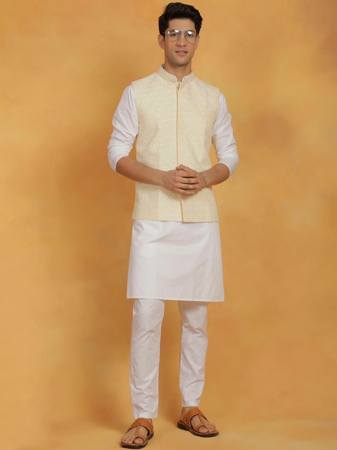 

VASTRAMAY Ethnic Motifs Embroidered Chikankari Straight Kurta with Pyjama & Nehru Jacket, Yellow