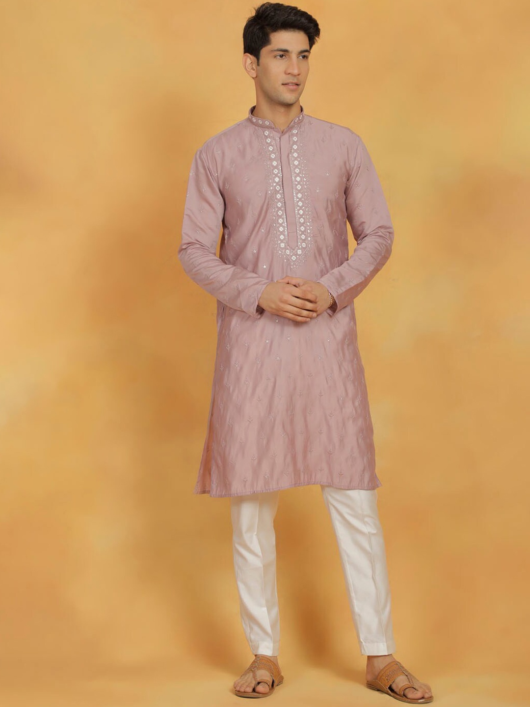 

VASTRAMAY Floral Embroidered Sequinned Mandarin Collar Kurta with Trouser, Pink