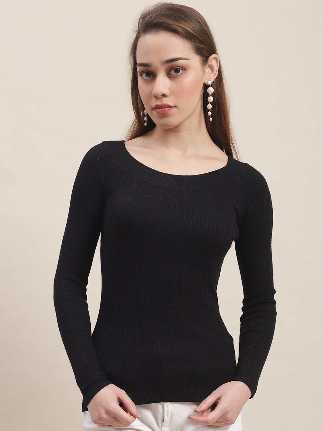 

NoBarr Round Neck Fitted Top, Black