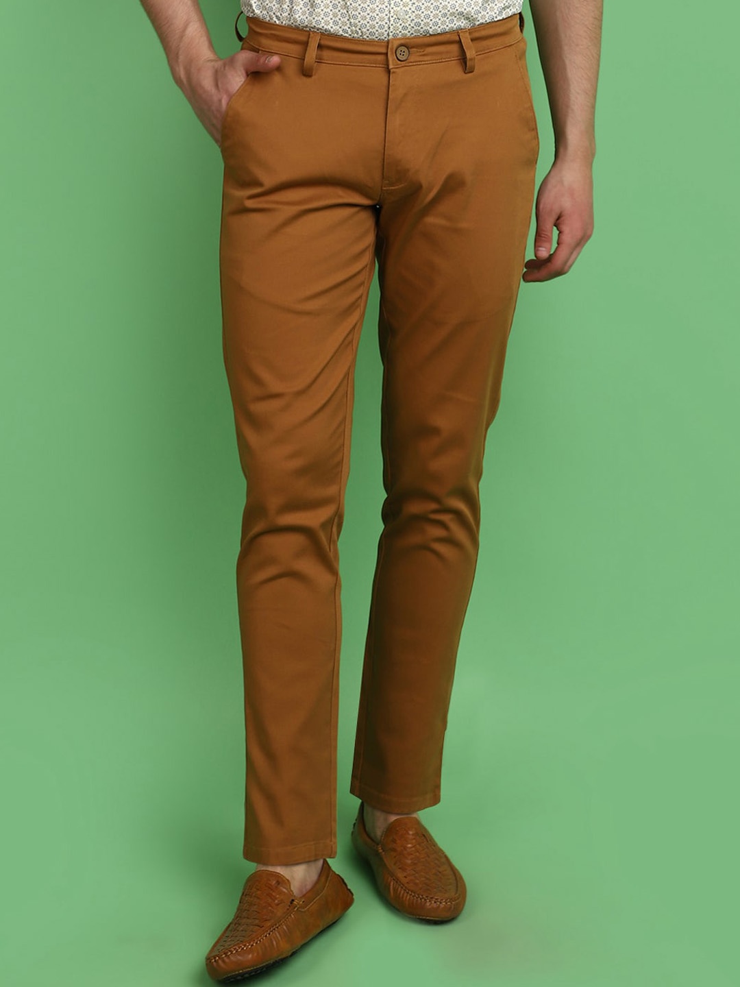 

V-Mart Men Slim Fit Mid-Rise Cotton Trousers, Khaki
