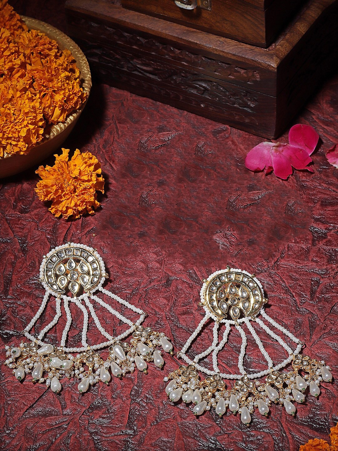 

DUGRISTYLE Gold-Plated Contemporary Drop Earrings