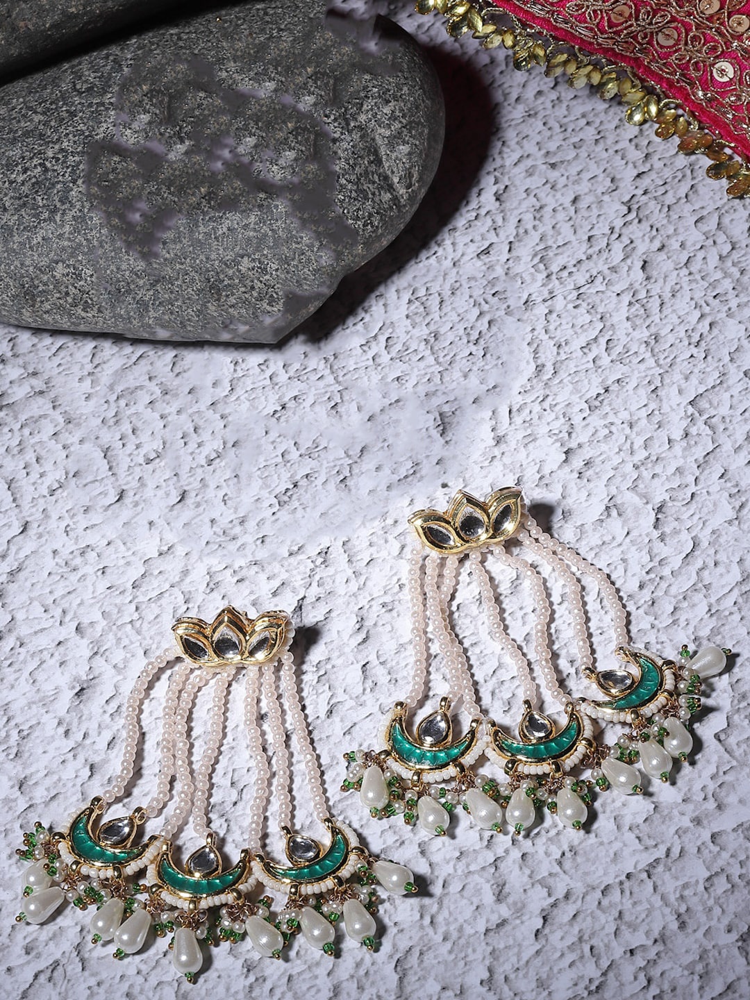 

DUGRISTYLE Gold-Plated Contemporary Studs Earrings, Green