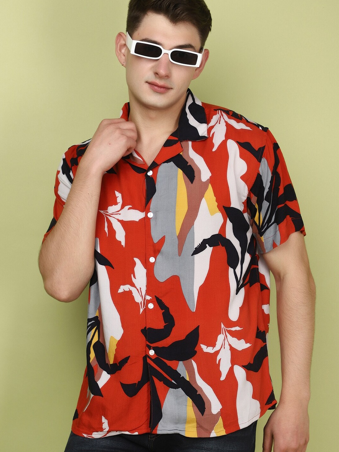 

V-Mart Printed Spread Collar Short Sleeves Regular Fit Casual Shirt, Orange