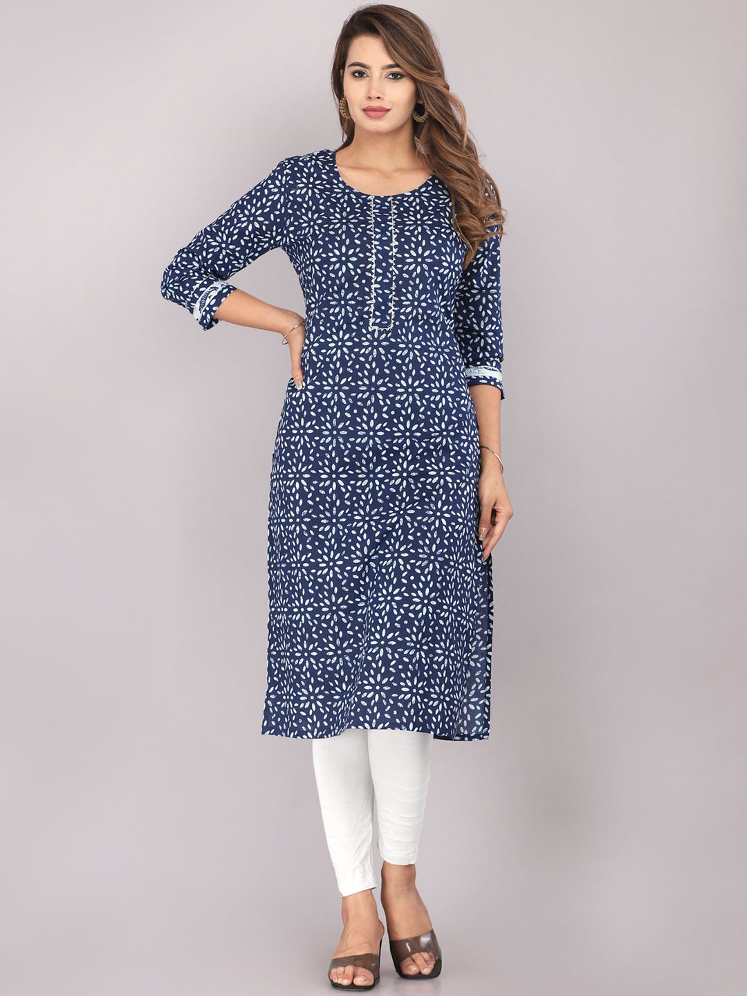 

KANNAHI Floral Printed Round Neck Cotton Straight Kurta, Blue