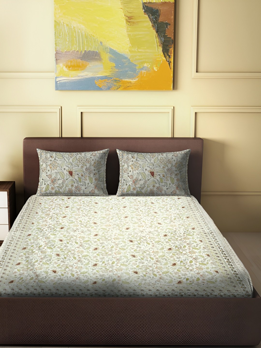 

Spangle White & Yellow Floral 260 TC King Bedsheet with 2 Pillow Covers
