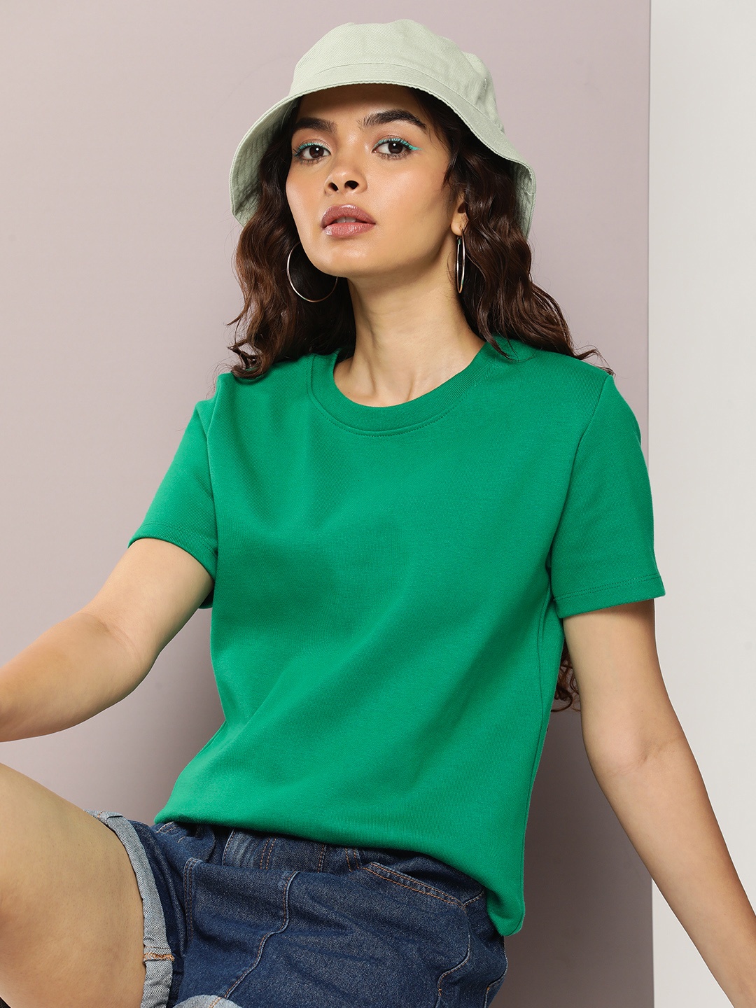 

Kook N Keech Women Solid Regular Fit T-shirt, Green