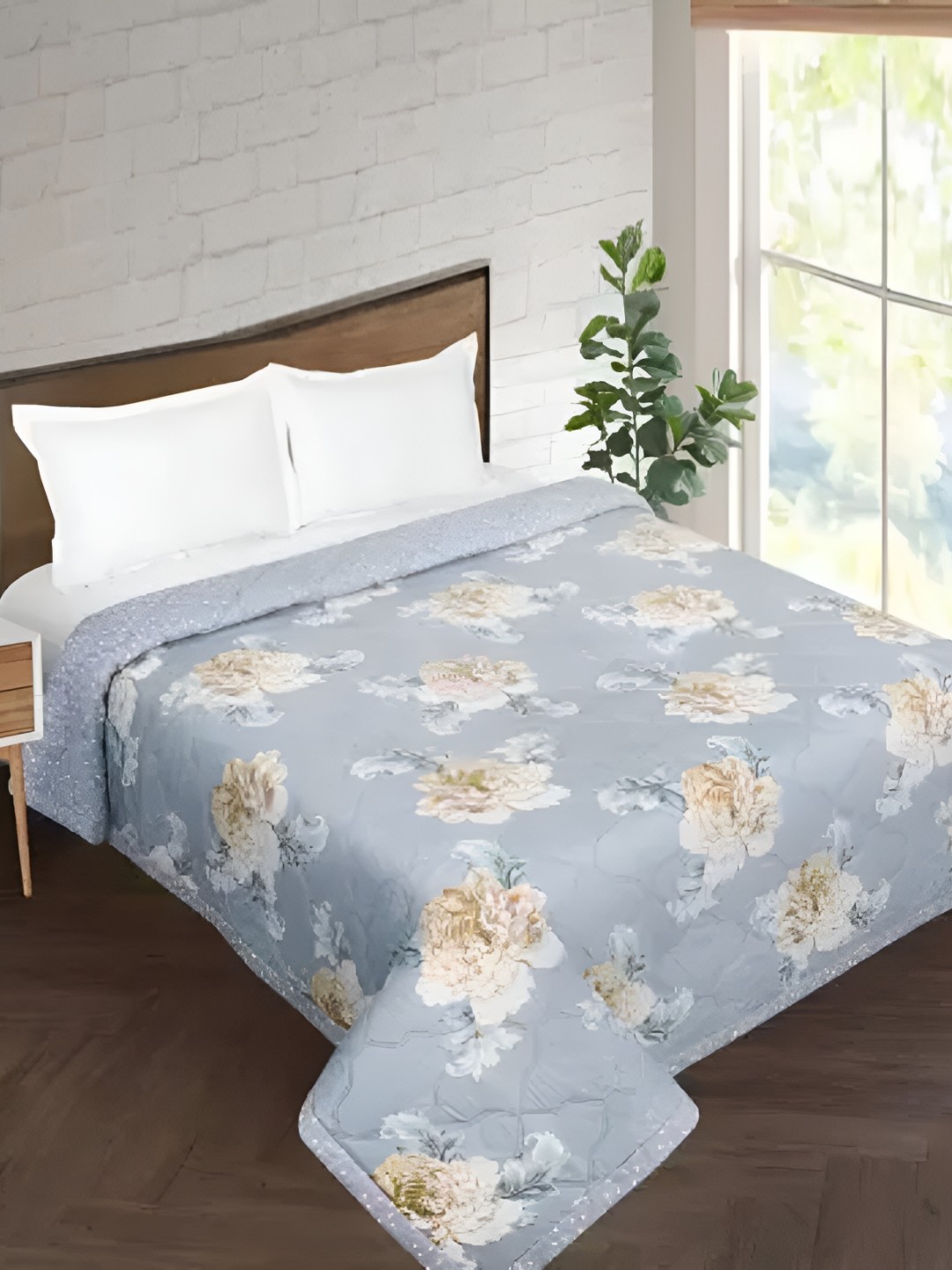 

Signature Blue & White Set of 2 Floral Microfiber AC Room 354 GSM Single Bed Comforter