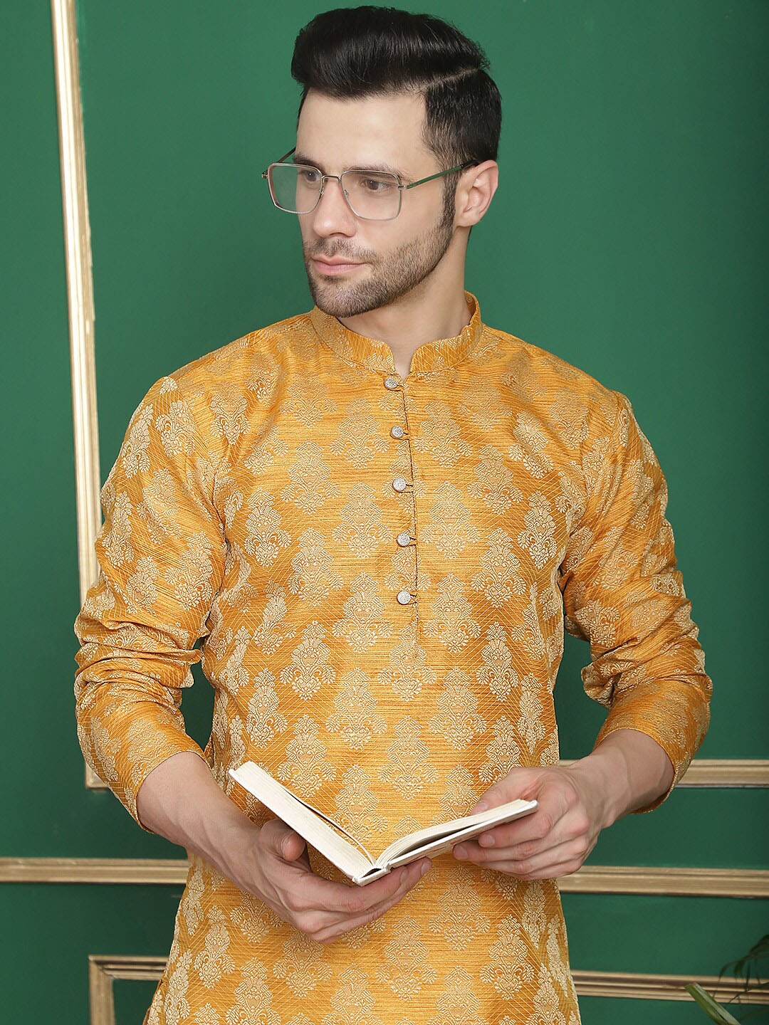 

Anouk Floral Mandarin Collar Long Sleeves Thread Work Kurta, Mustard