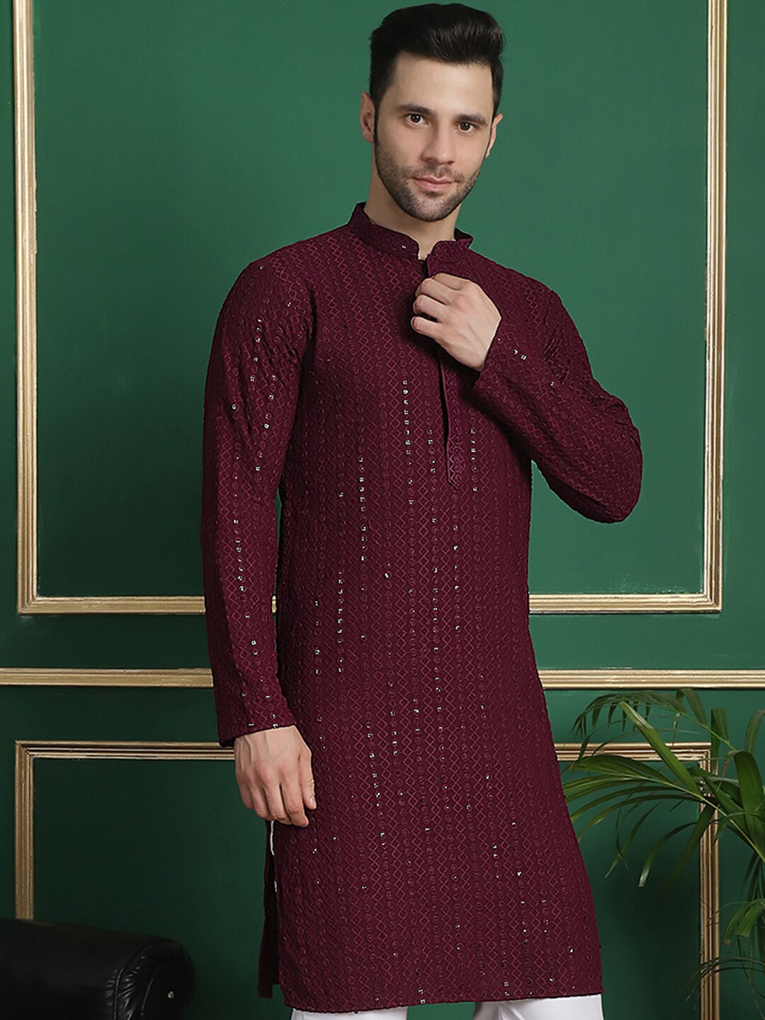 

Anouk Geometric Mandarin Collar Long Sleeves Sequinned Kurta, Purple