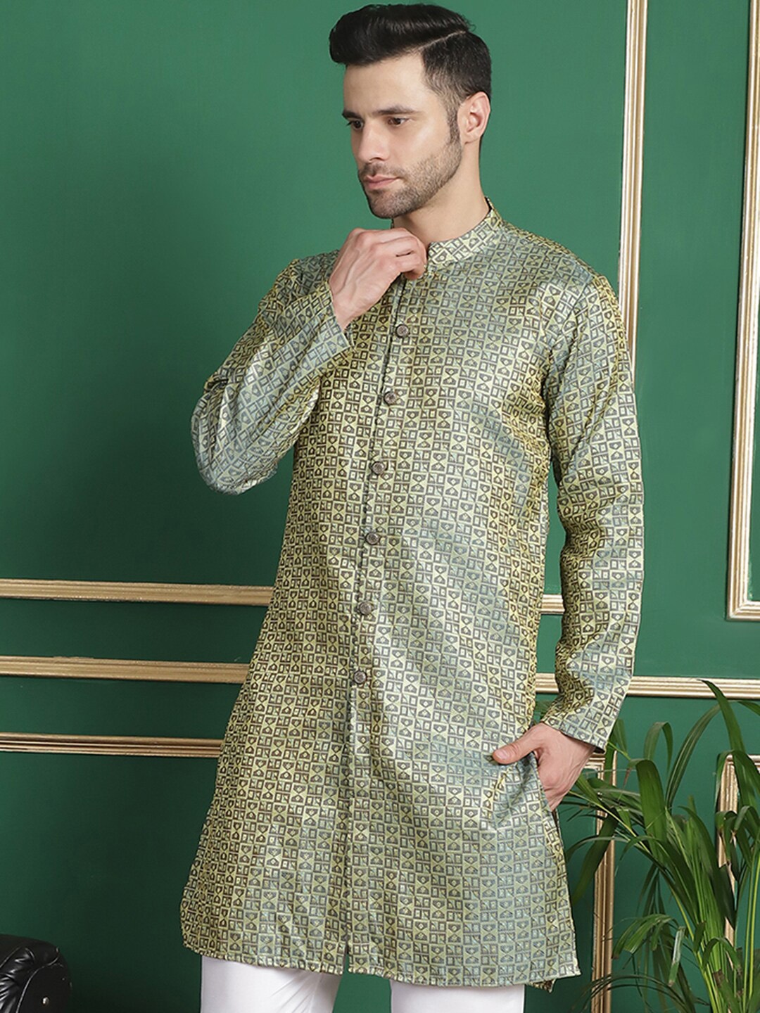 

Anouk Green Geometric Woven Design Mandarin Collar Jacquard Straight Kurta