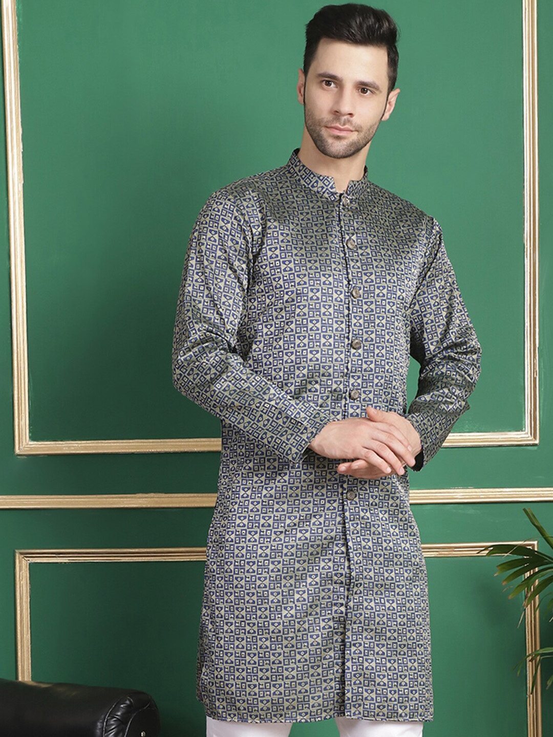 

Anouk Geometric Printed Jacquard Kurta, Navy blue