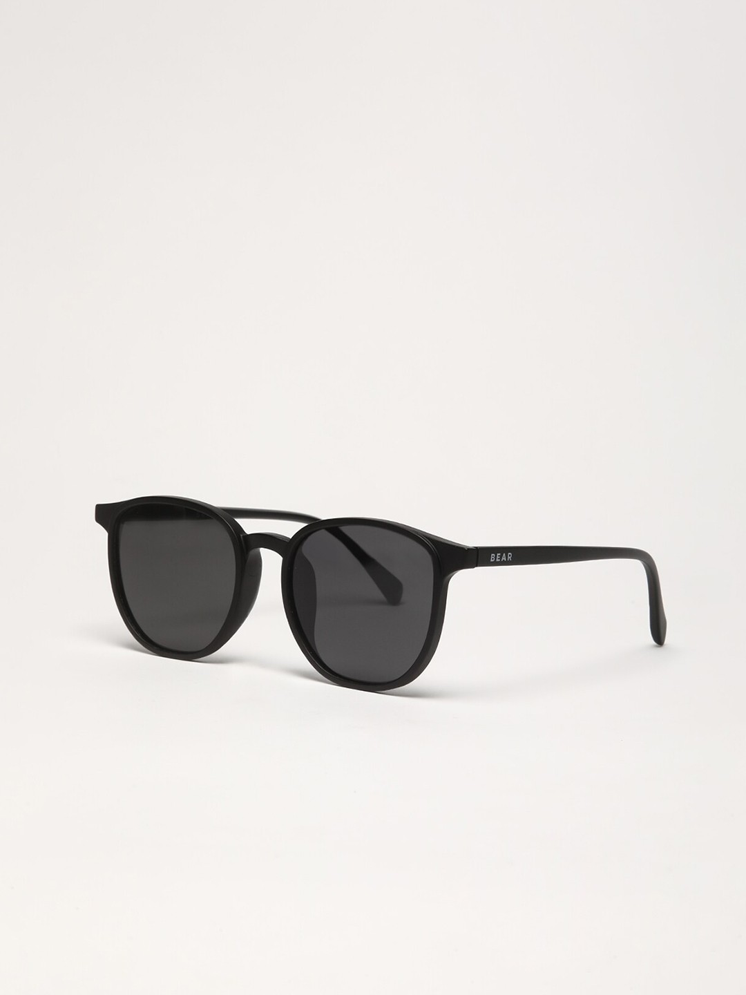 

THE BEAR HOUSE Men Round Sunglasses BSG-SATUR-BK, Black
