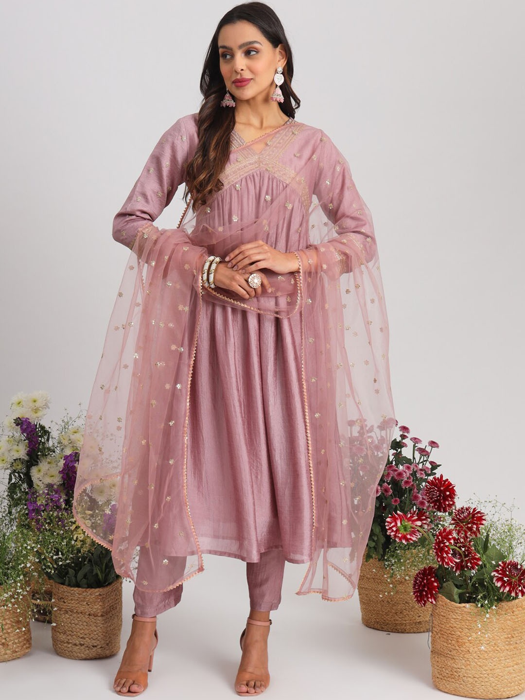 

Tikhi Imli Ethnic Motifs Embroidered Pleated Kurta with Trousers & Dupatta, Pink