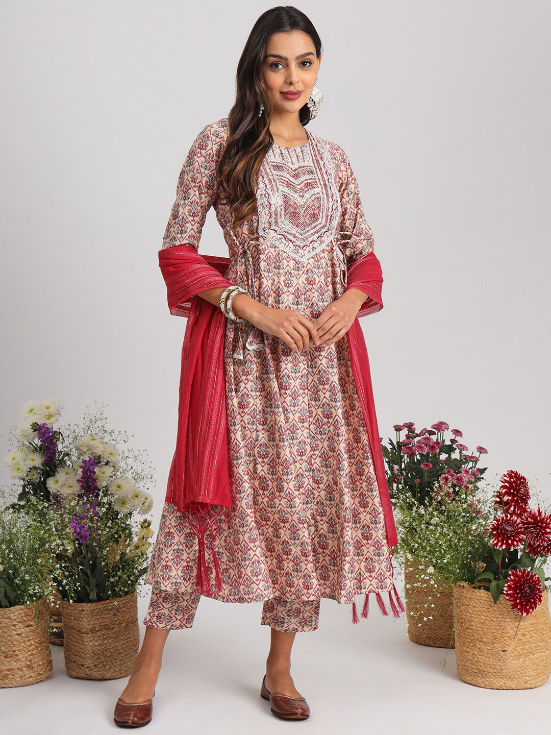 

Tikhi Imli Ethnic Motifs Printed Panelled Sequinned Kurta with Trousers & With Dupatta, Cream