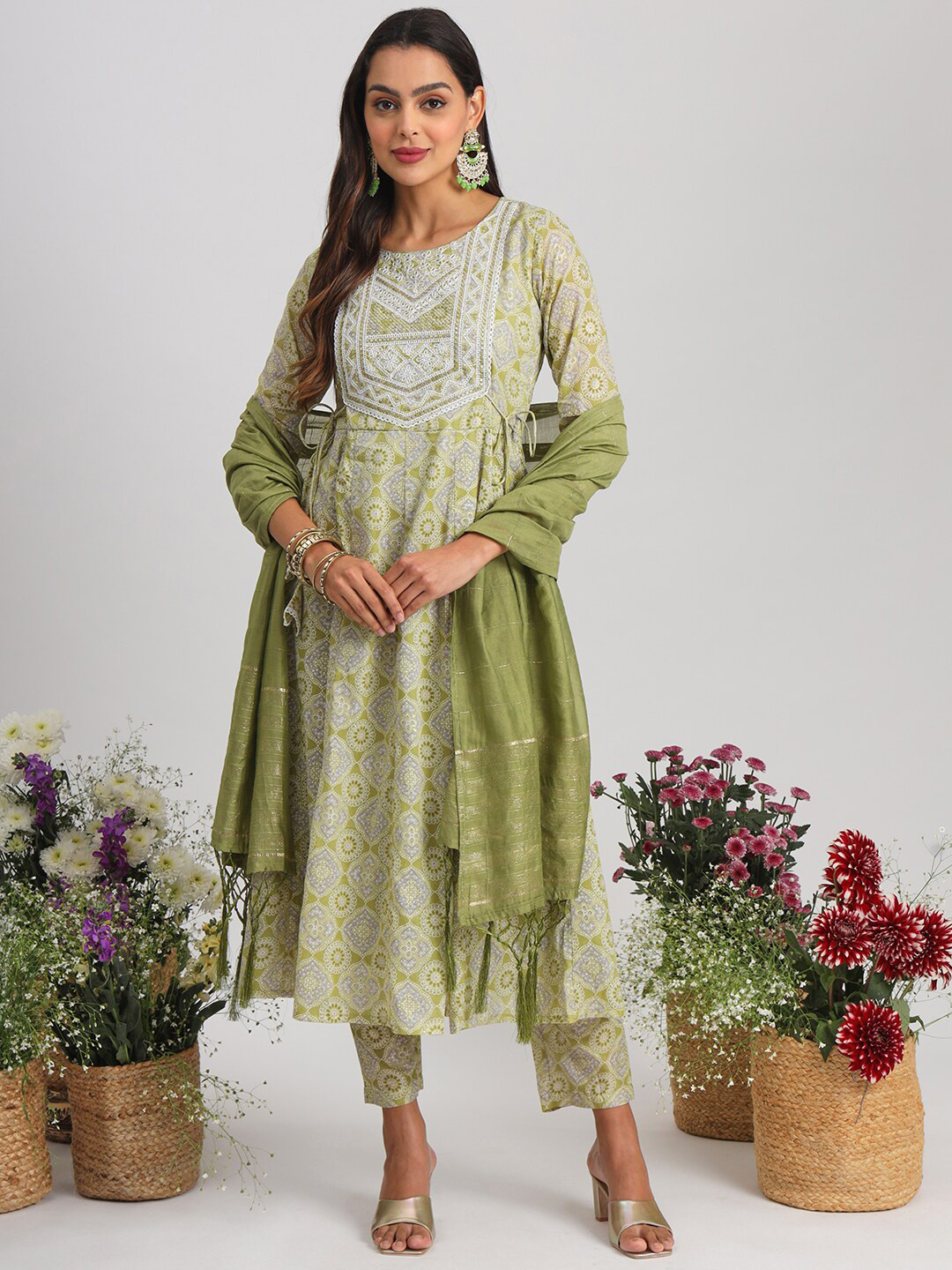 

Tikhi Imli Green Bandhani Printed Pure Cotton A-Line Kurta With Trousers & Dupatta