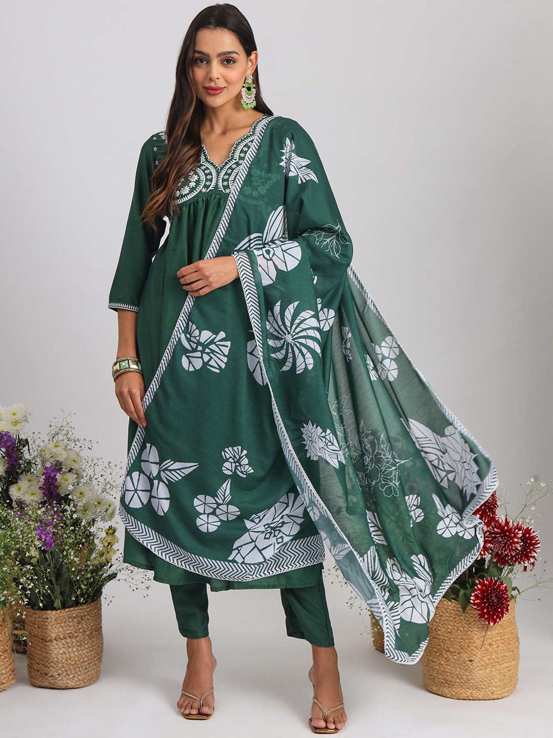 

Tikhi Imli Floral Embroidered Pleated Thread Work Kurta with Trousers & With Dupatta, Green