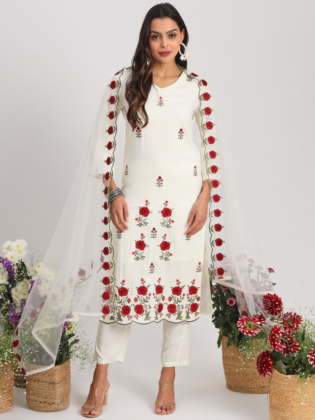 

Tikhi Imli Floral Embroidered Regular Thread Work Kurta with Trousers & With Dupatta, Off white