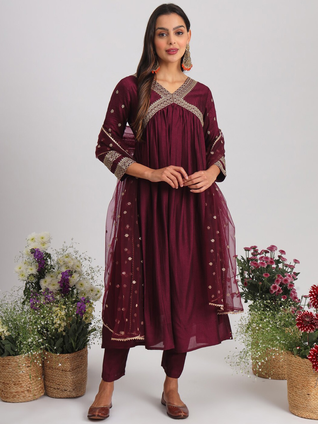 

Tikhi Imli Ethnic Motifs Yoke Design Empire Kurta with Trousers & Dupatta, Burgundy