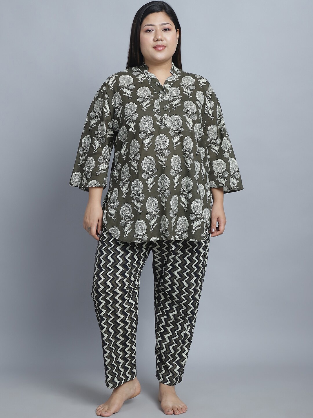 

TAG 7 Plus Size Floral Printed Pure Cotton Night Suit, Olive