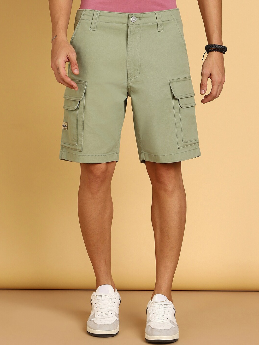 

Wrangler Men Mid-Rise Cargo Shorts, Green