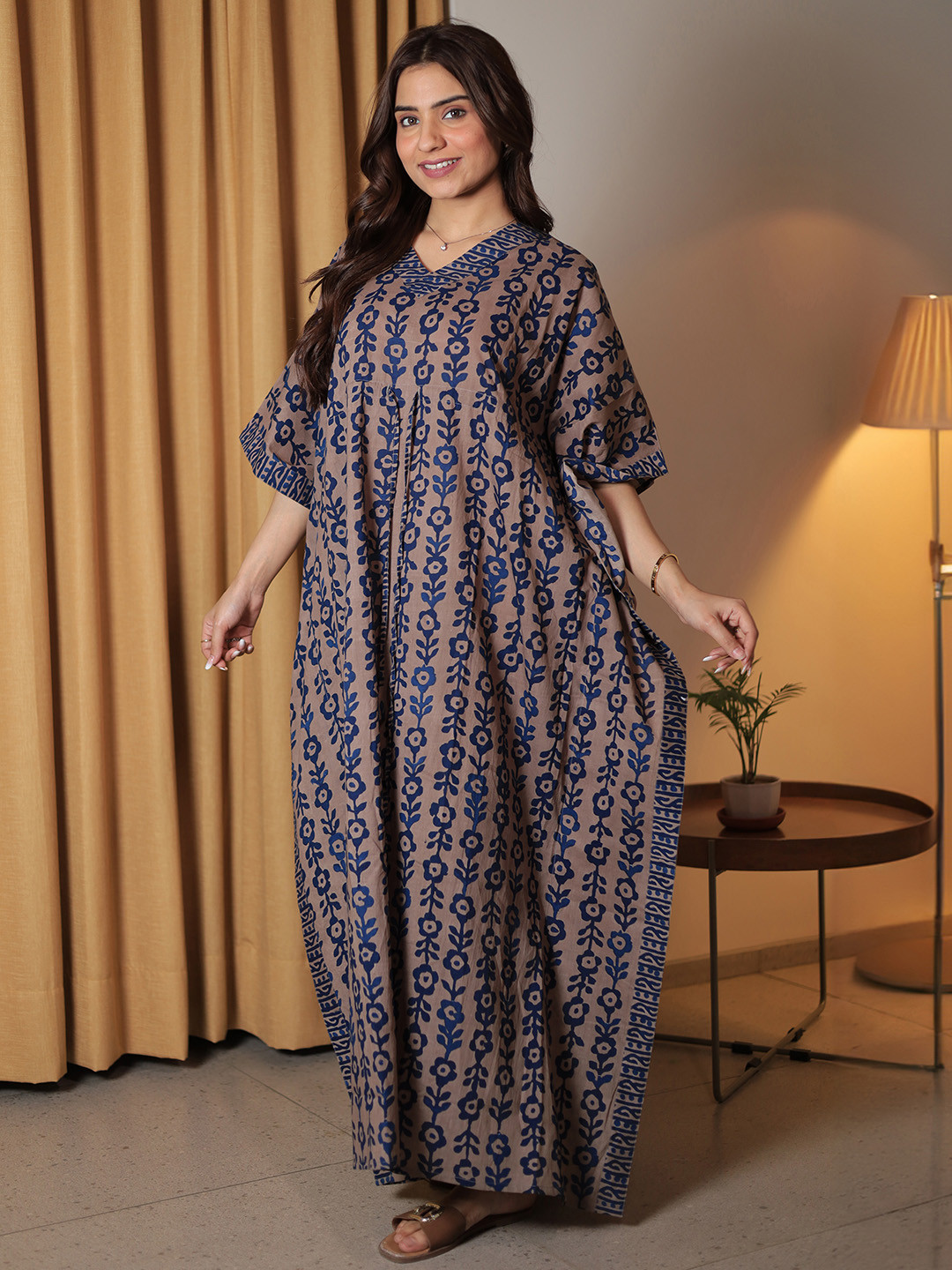 

Libas Floral Printed Kimono Sleeves Tie Up Pure Cotton Maxi Kaftan Nightdress, Navy blue