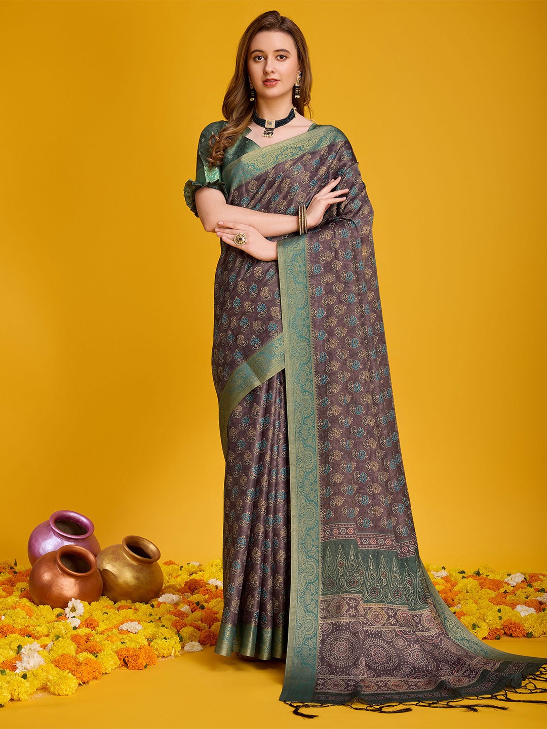 

Mitera Floral Printed Zari Pure Silk Banarasi Saree, Brown