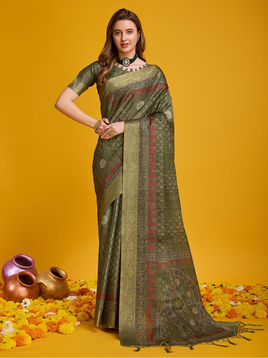 

Mitera Ethnic Motifs Printed Zari Pure Silk Banarasi Saree, Green