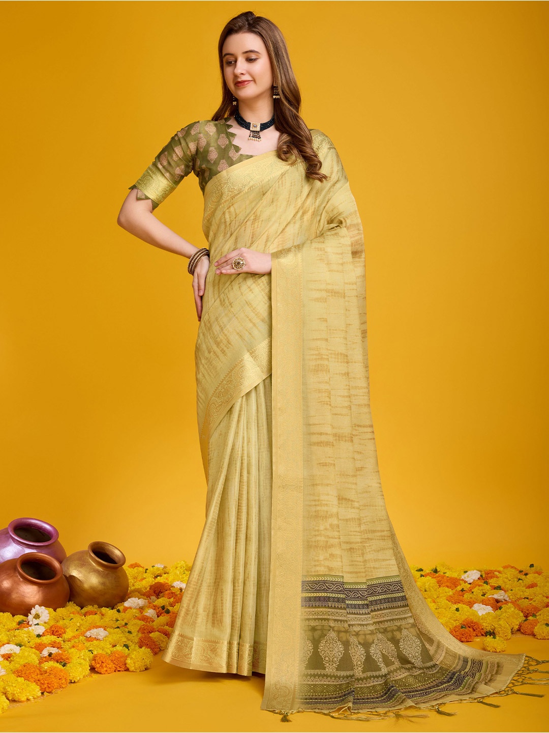 

Mitera Digital Printed Zari Pure Silk Banarasi Saree, Yellow