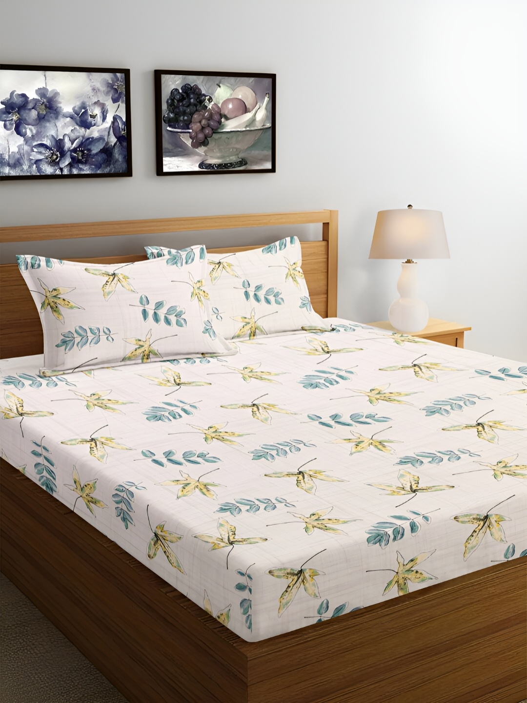 Srijee Decors Yellow & Off White Floral Cotton 300 TC King Bedsheet With 2 Pillow Covers