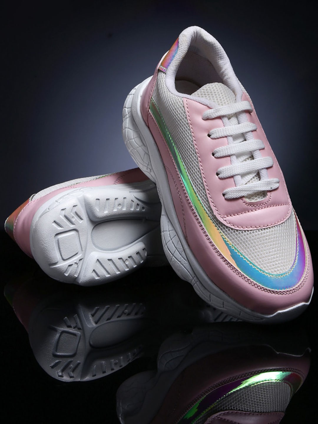 

DEAS Women Colourblocked Lace Up Sneakers, Pink