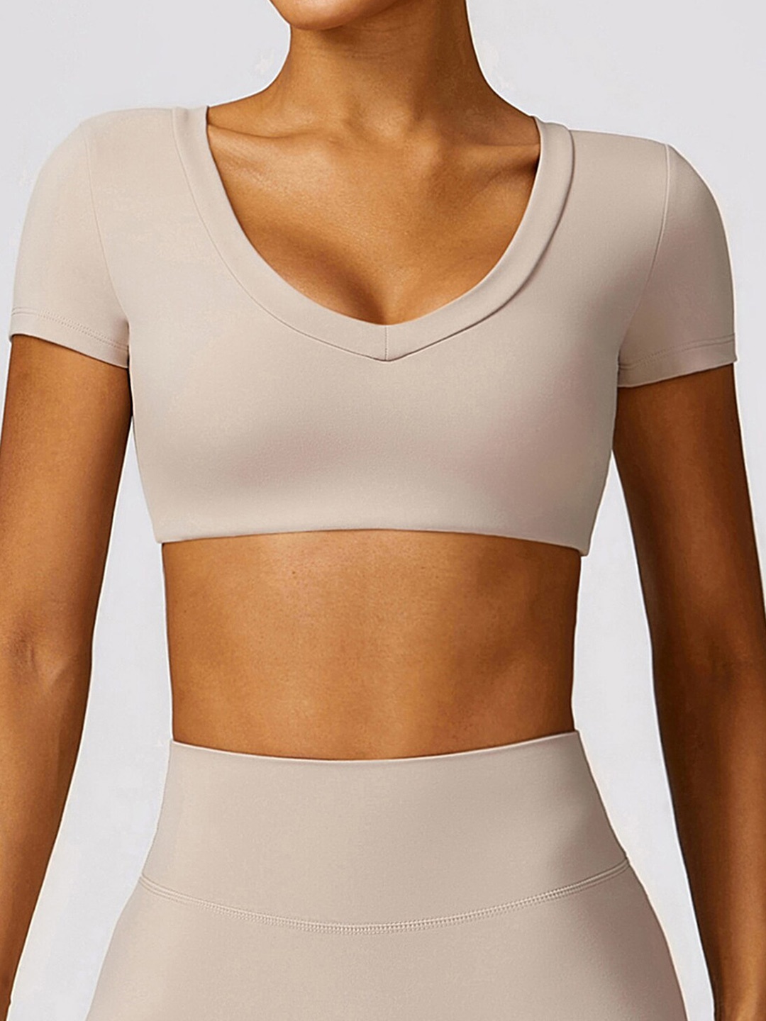 

LULU & SKY Scoop Neck Short Sleeves Bralette Crop Top, Beige