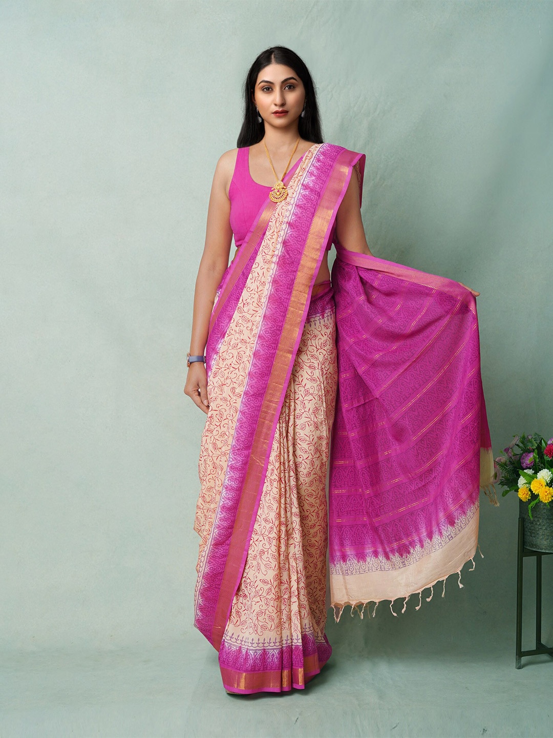 

Unnati Silks Ethnic Motifs Zari Art Silk Mangalagiri Saree, Cream