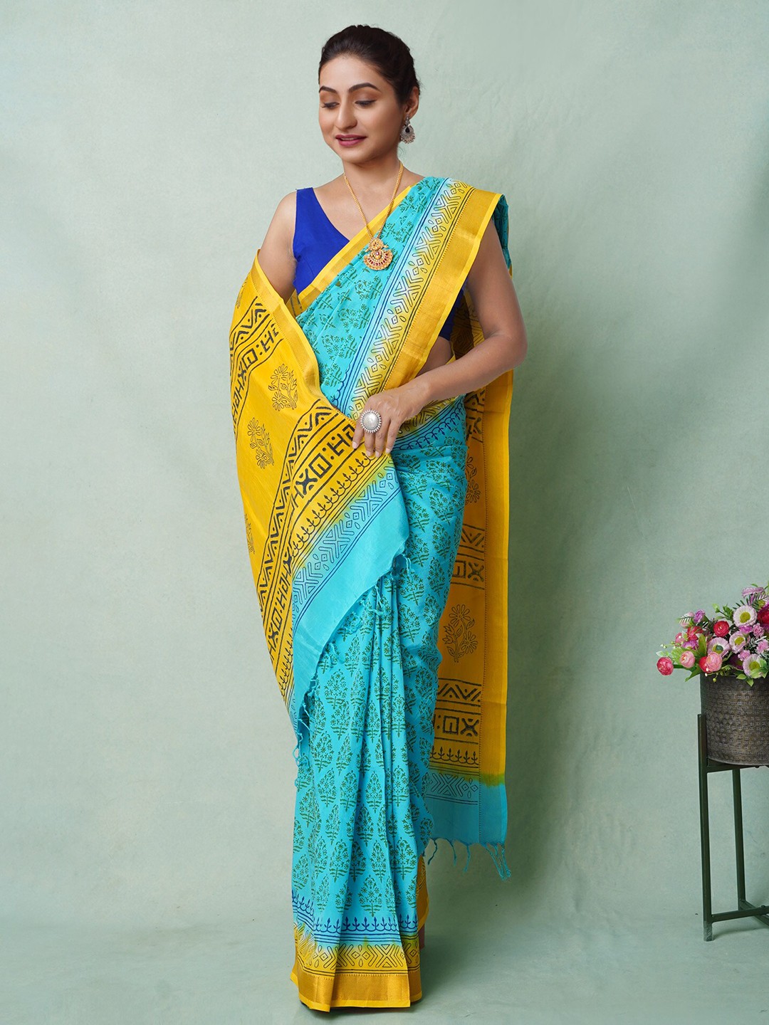 

Unnati Silks Ethnic Motifs Zari Art Silk Mangalagiri Saree, Blue