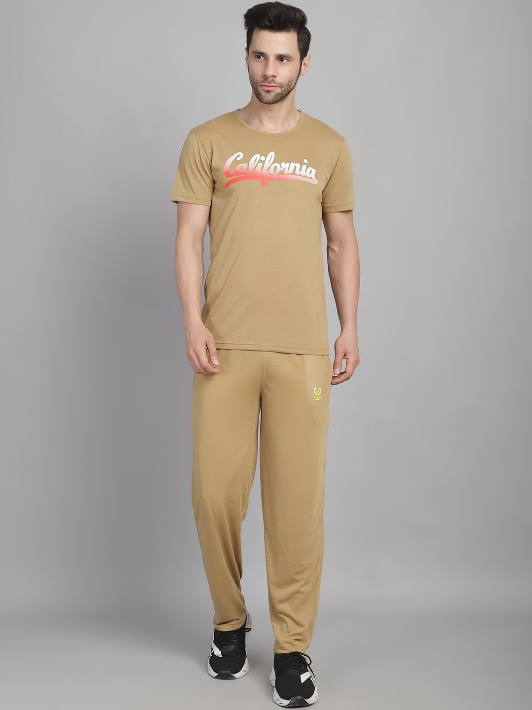 

VIMAL JONNEY Printed Round Neck Tracksuit, Beige