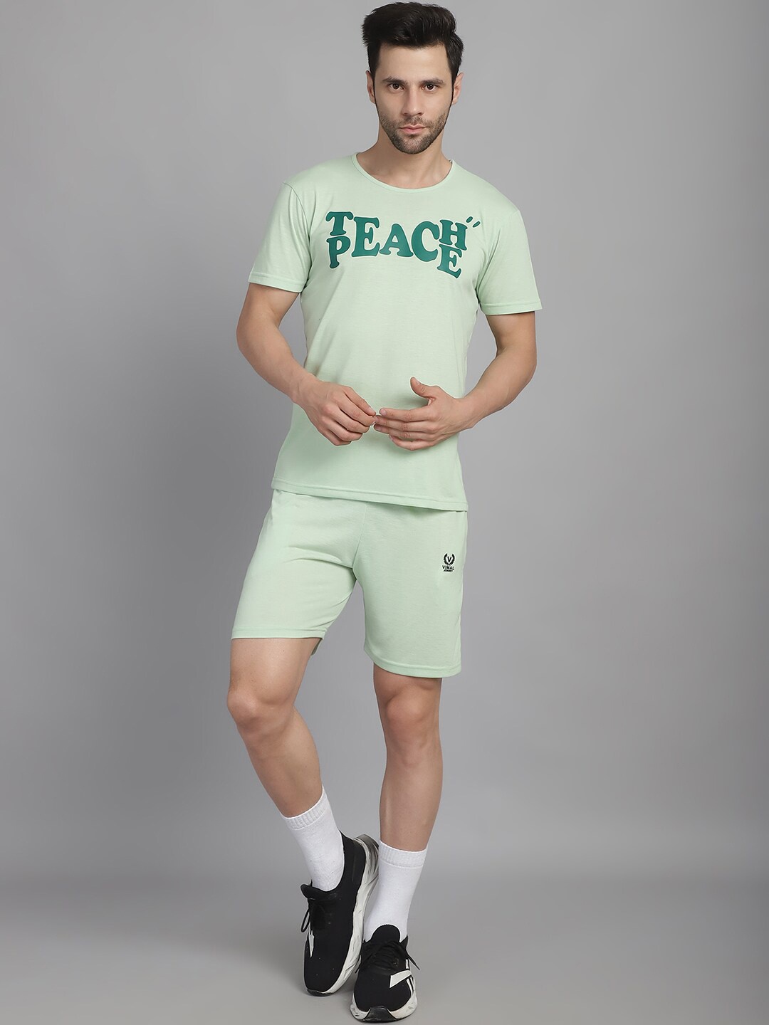 

VIMAL JONNEY Typography Printed Sports T-shirt With Shorts, Green