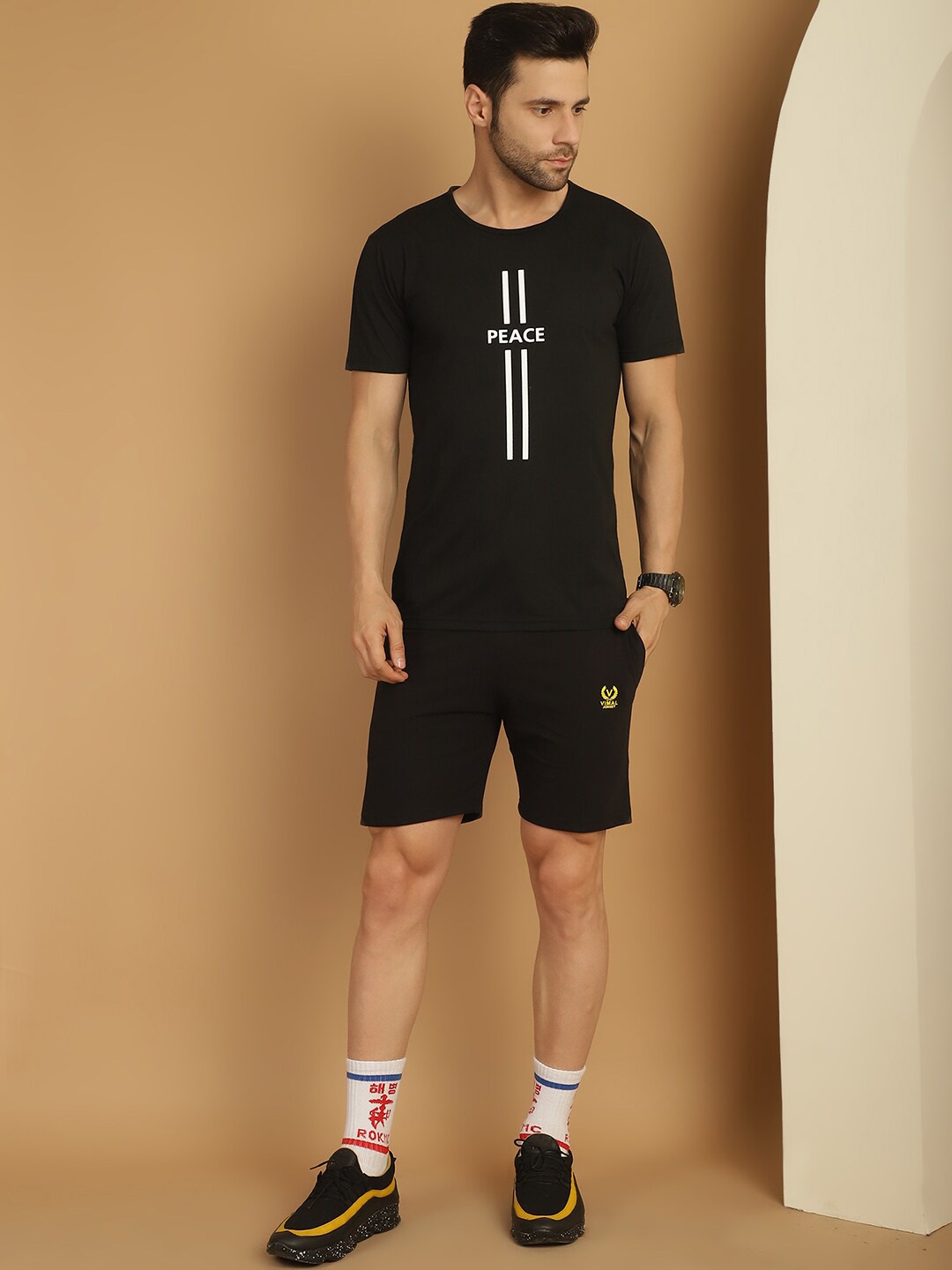 

MACK JONNEY Printed Sports T-Shirt With Shorts, Black