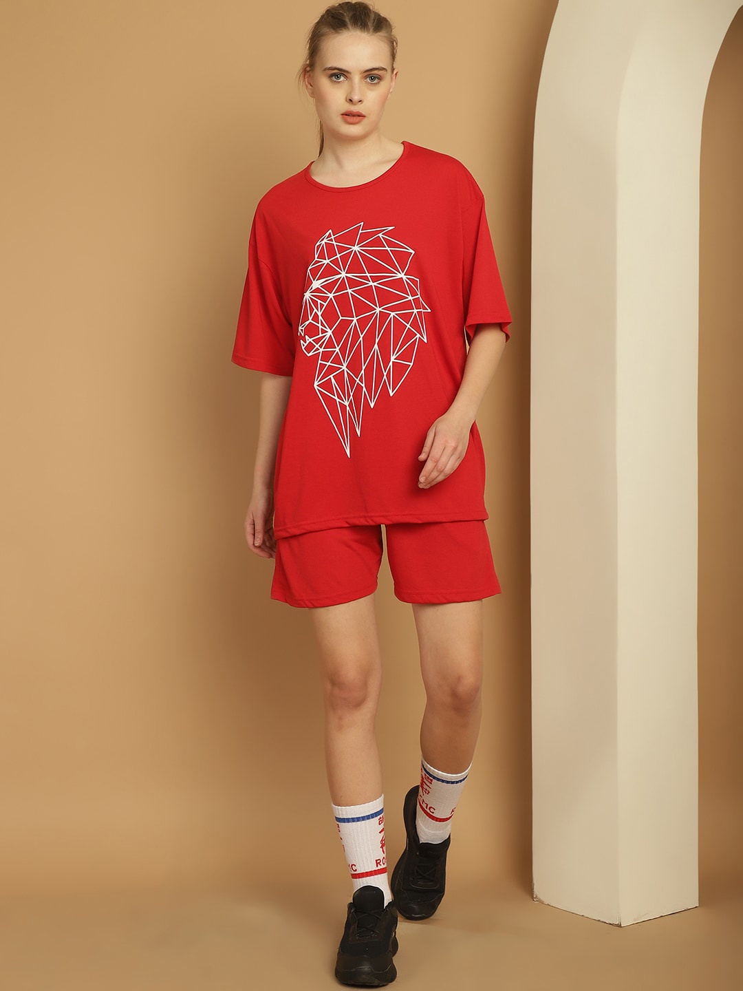 

VIMAL JONNEY Graphic Printed Oversized Sports T-shirt With Shorts, Red