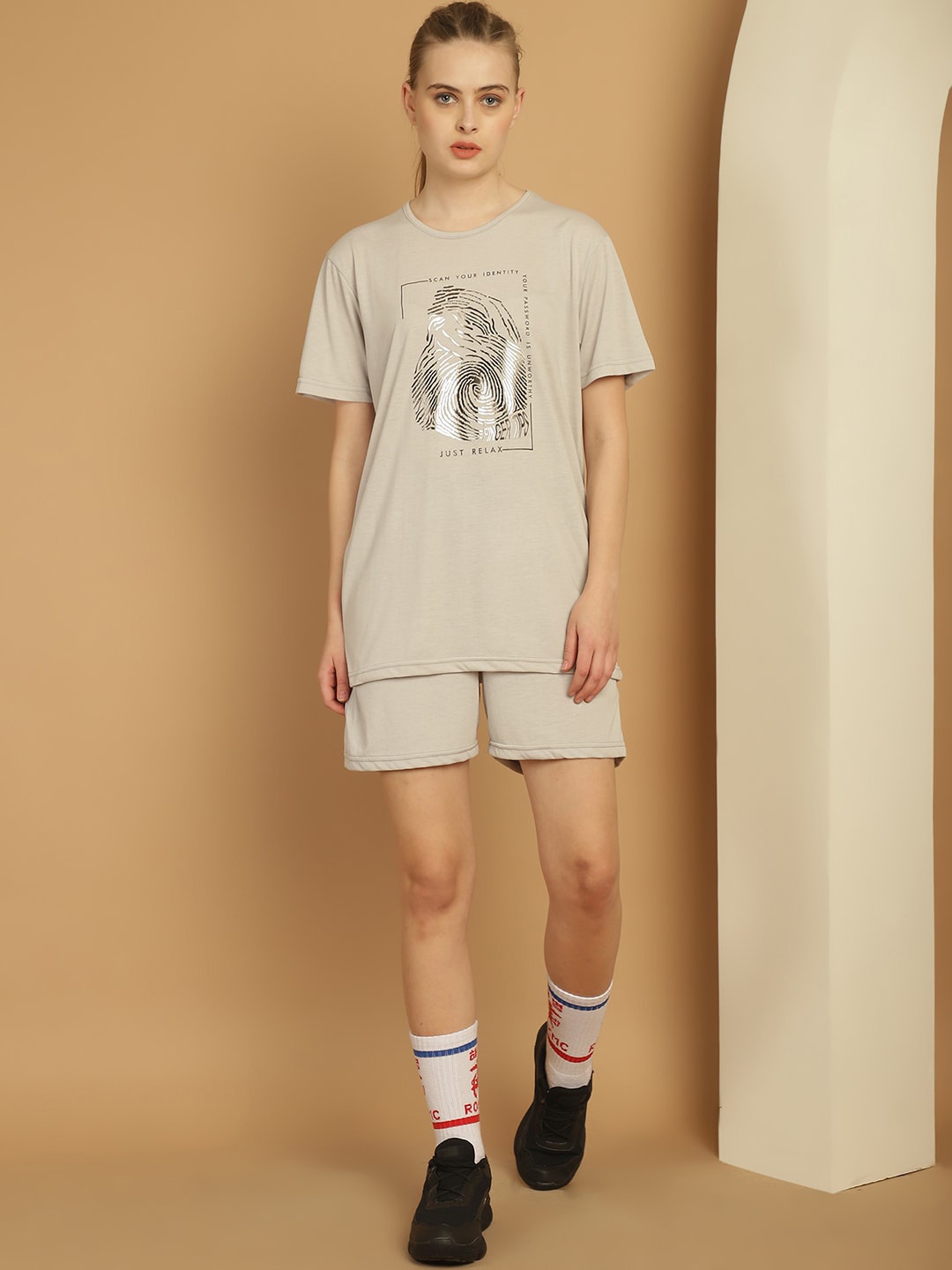 

VIMAL JONNEY Printed Sports T-Shirt With Shorts, Grey