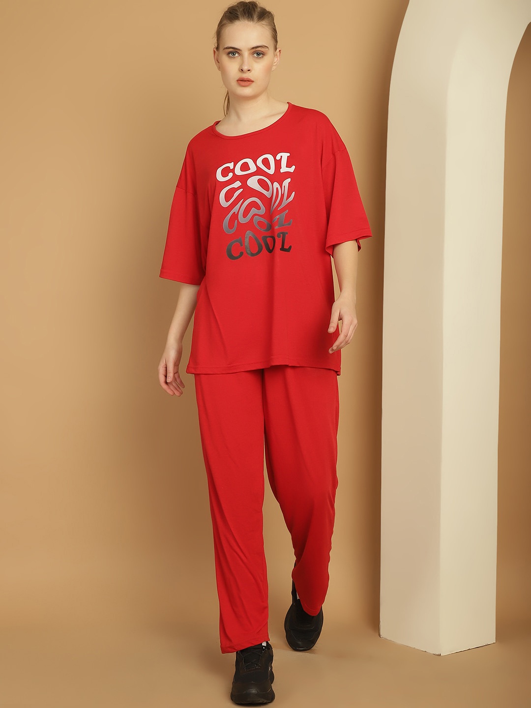 

MACK JONNEY Typography Printed Oversized Tracksuit, Red